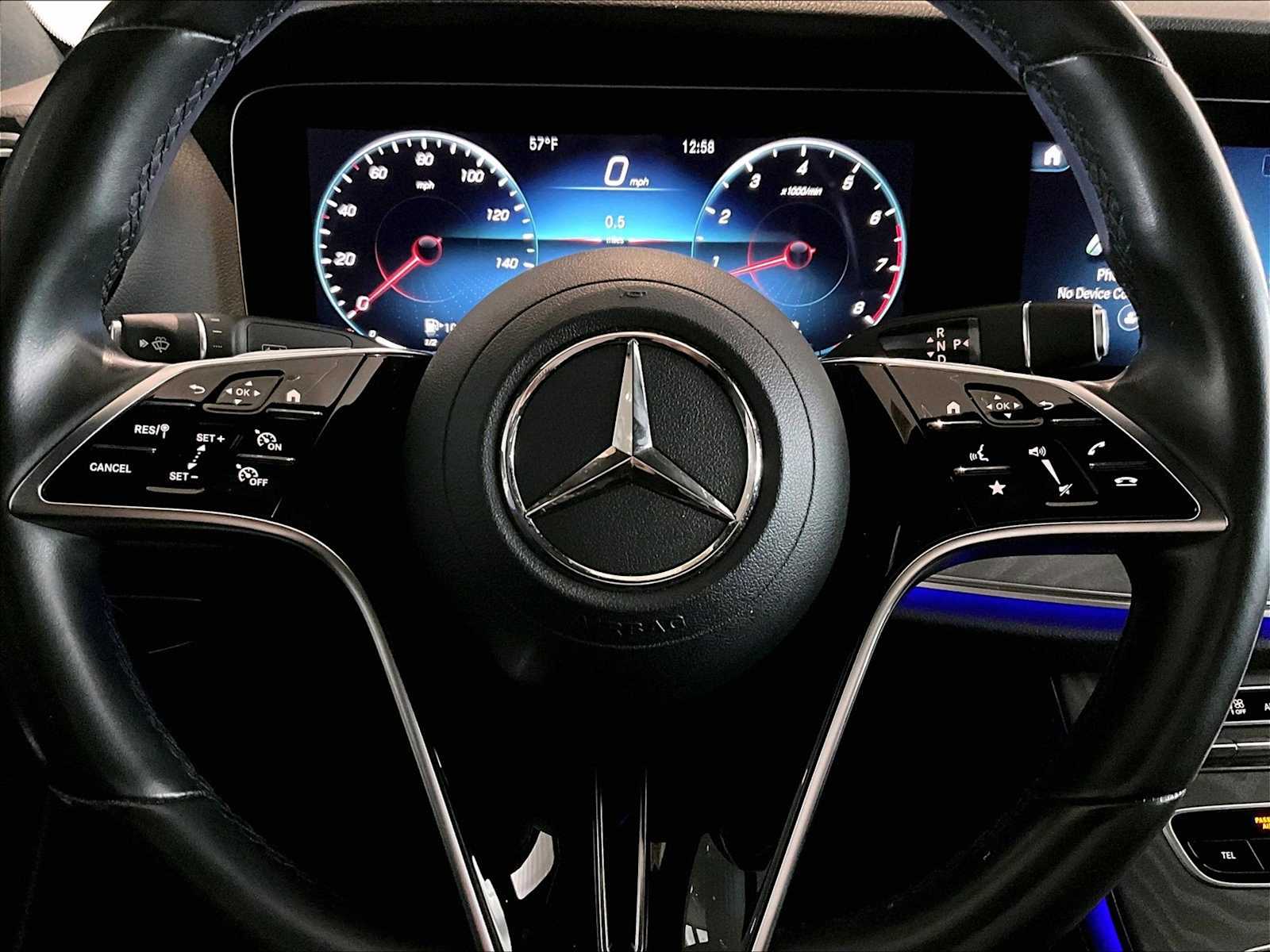 2022 Mercedes-Benz E-Class E350 - Photo 15