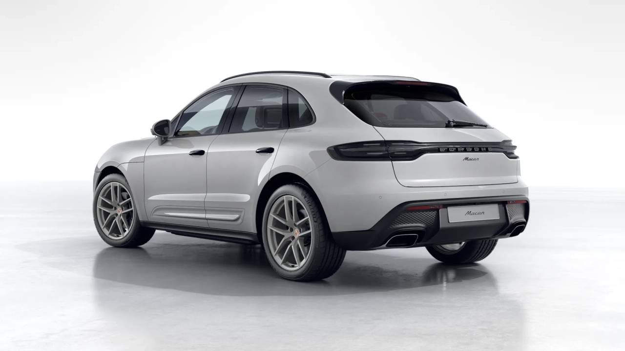 2026 Porsche Macan T photo 3