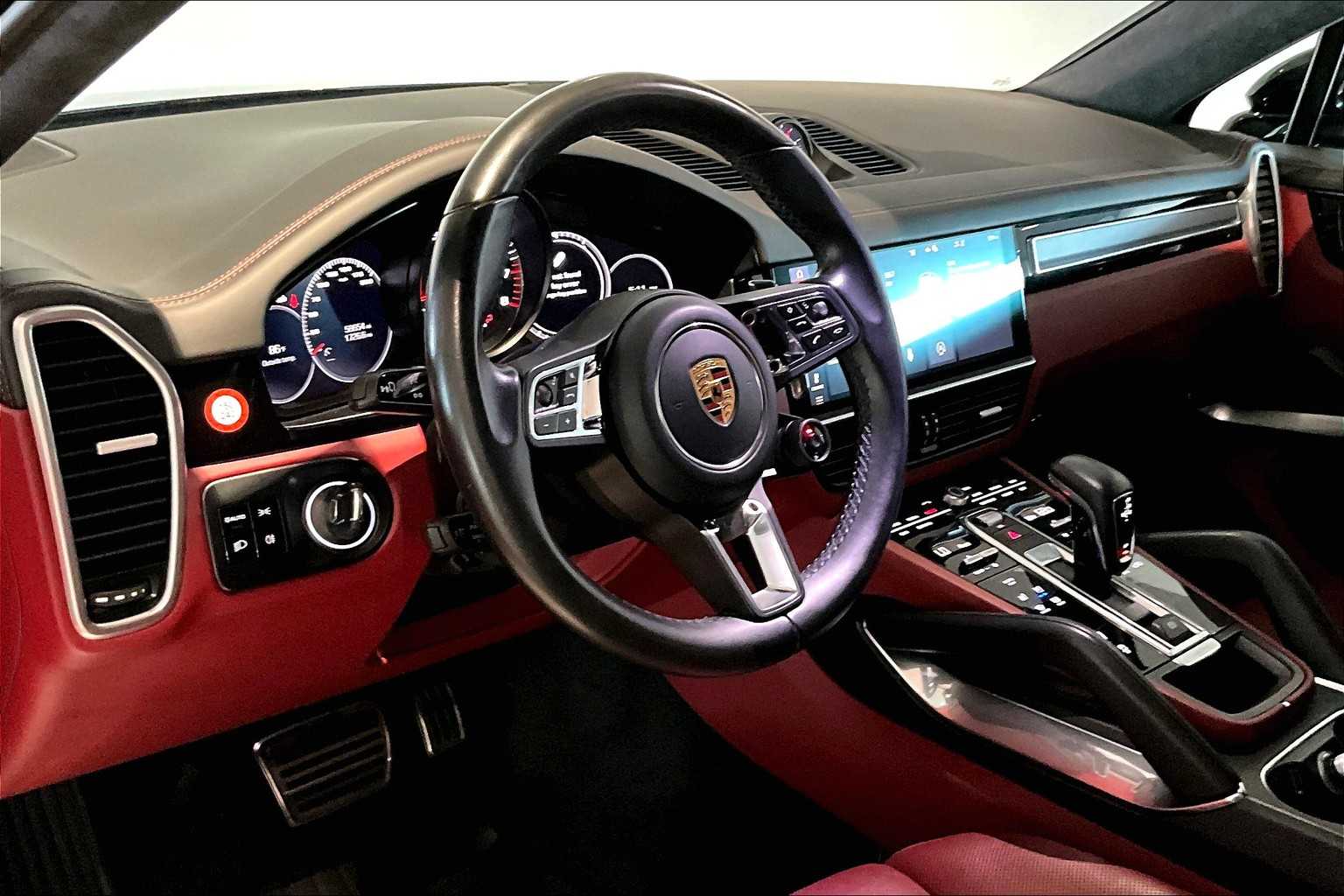 2020 Porsche Cayenne Turbo Coupe photo 4