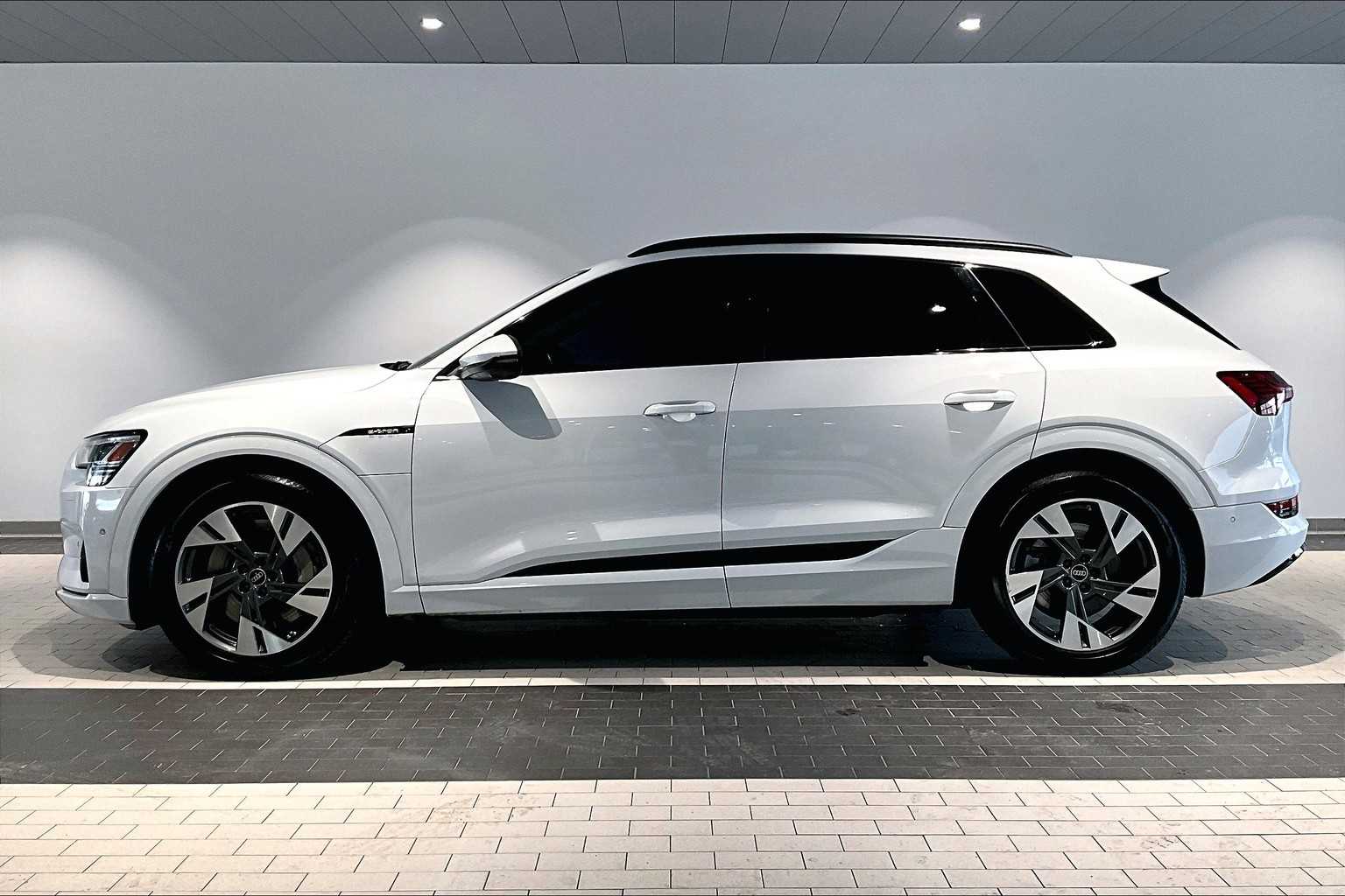 Used 2022 Audi e-tron Premium with VIN WA1AAAGE9NB014901 for sale in Sacramento, CA