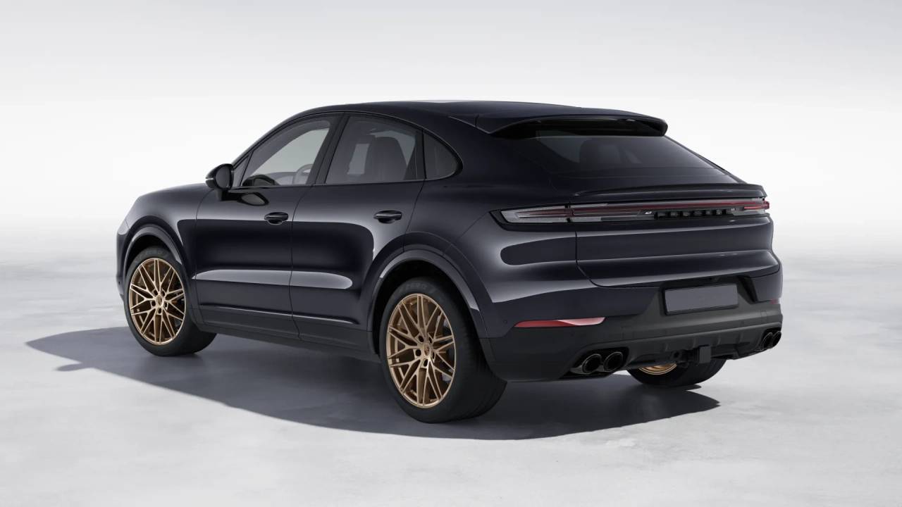 2026 Porsche Cayenne Coupe photo 3