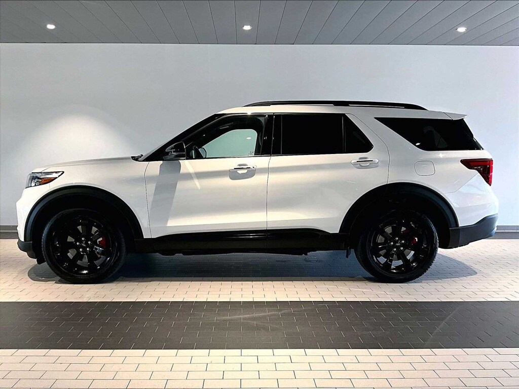 Used 2024 Ford Explorer ST 4WD SUV