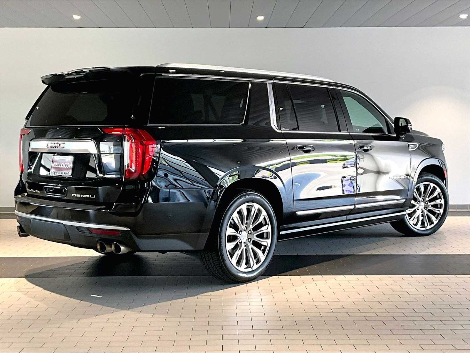 2024 GMC Yukon XL Denali Denali 4WD 4dr photo 6