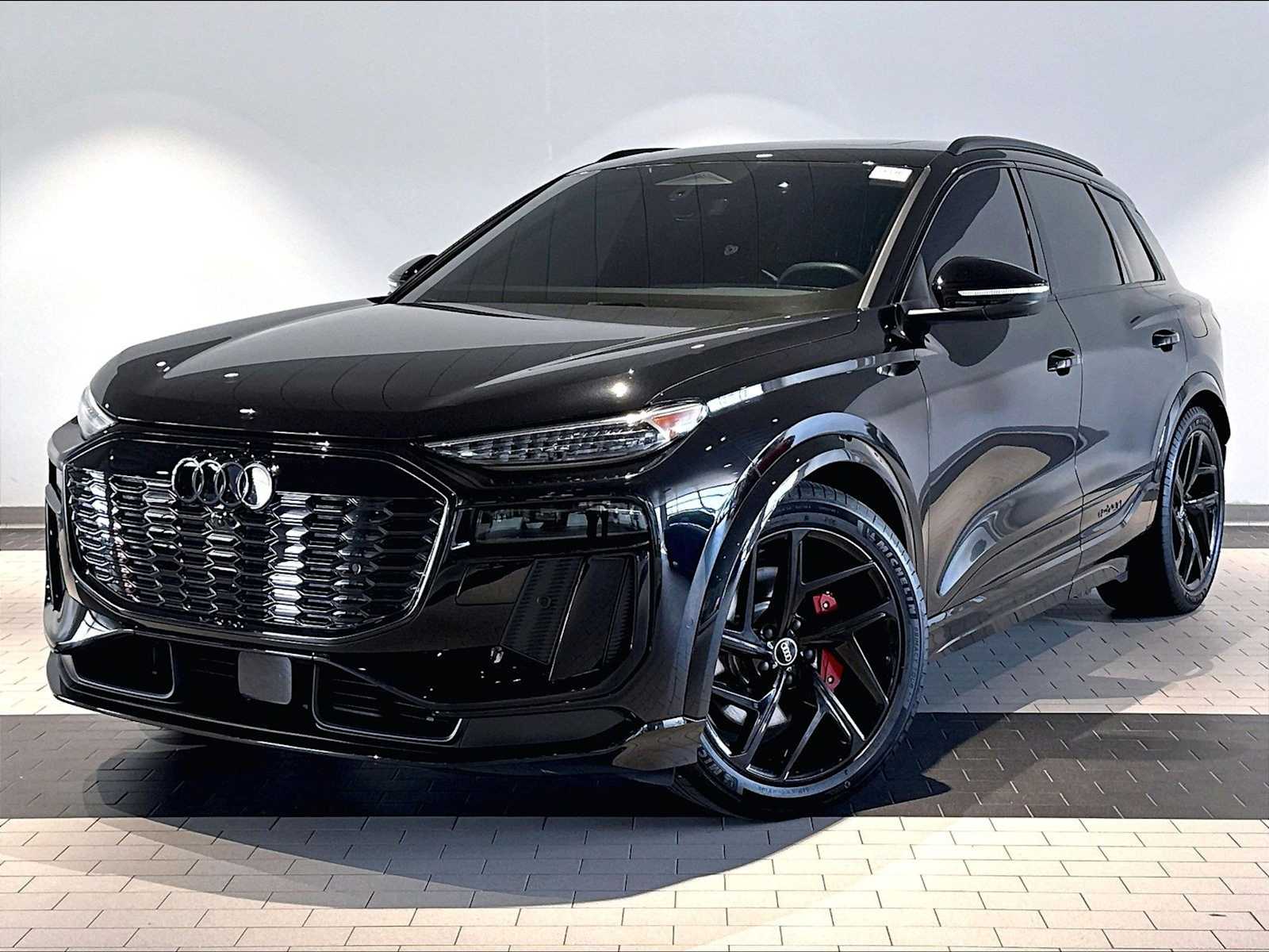 2025 Audi SQ6 e-tron Prestige quattro's photo