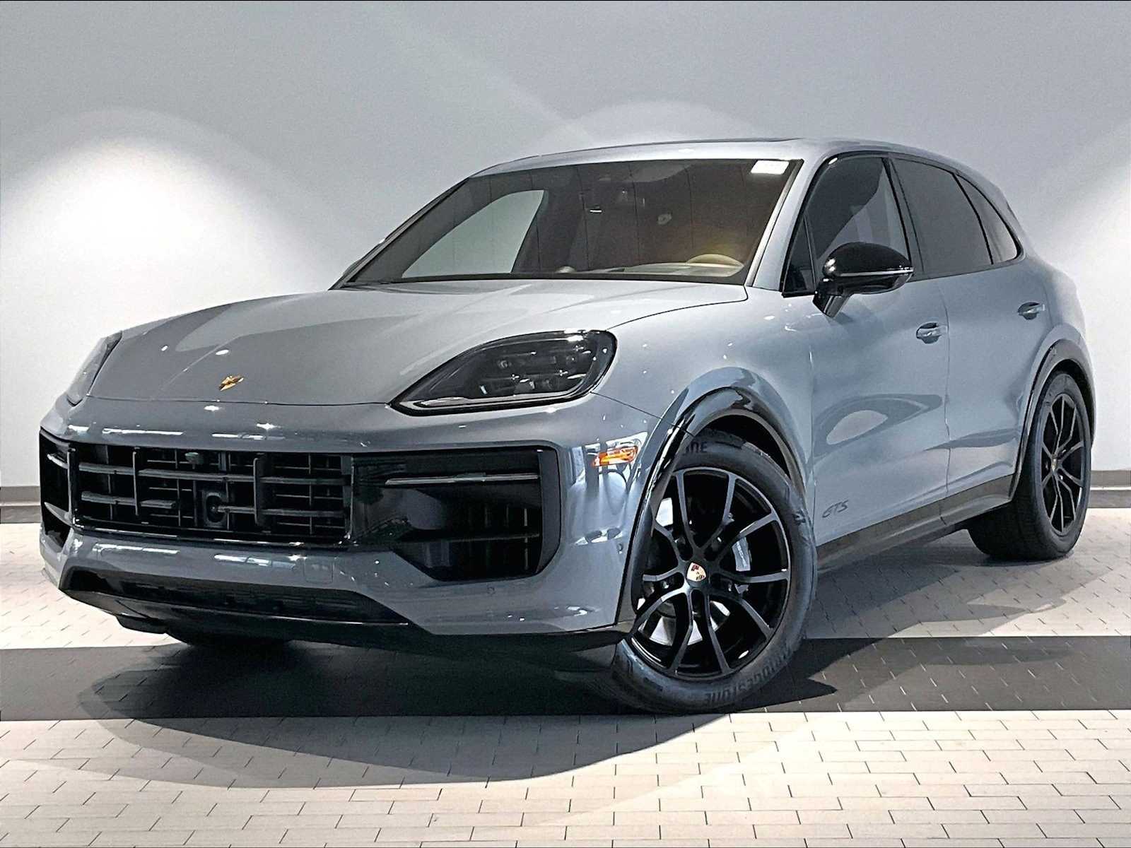 2025 Porsche Cayenne GTS