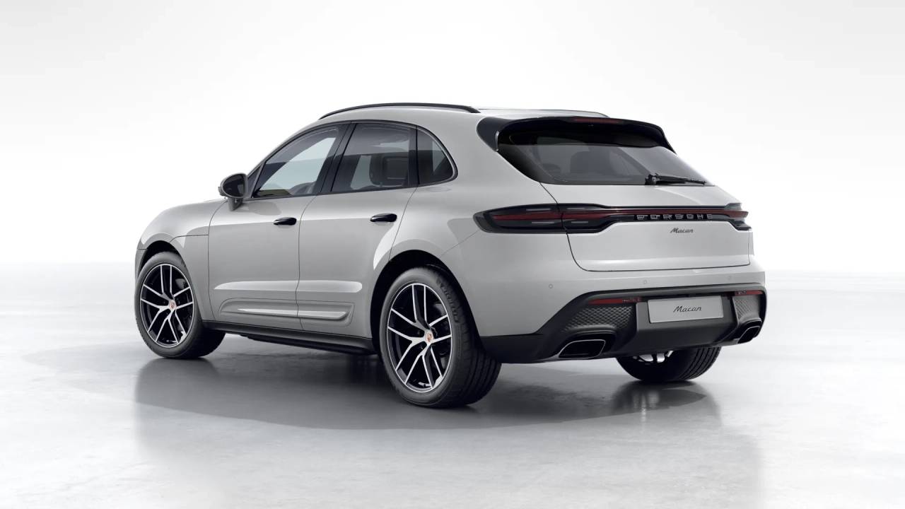 2026 Porsche Macan T photo 3