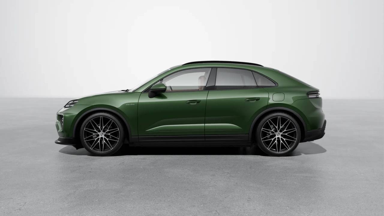 2025 Porsche Macan Electric 4 photo 2