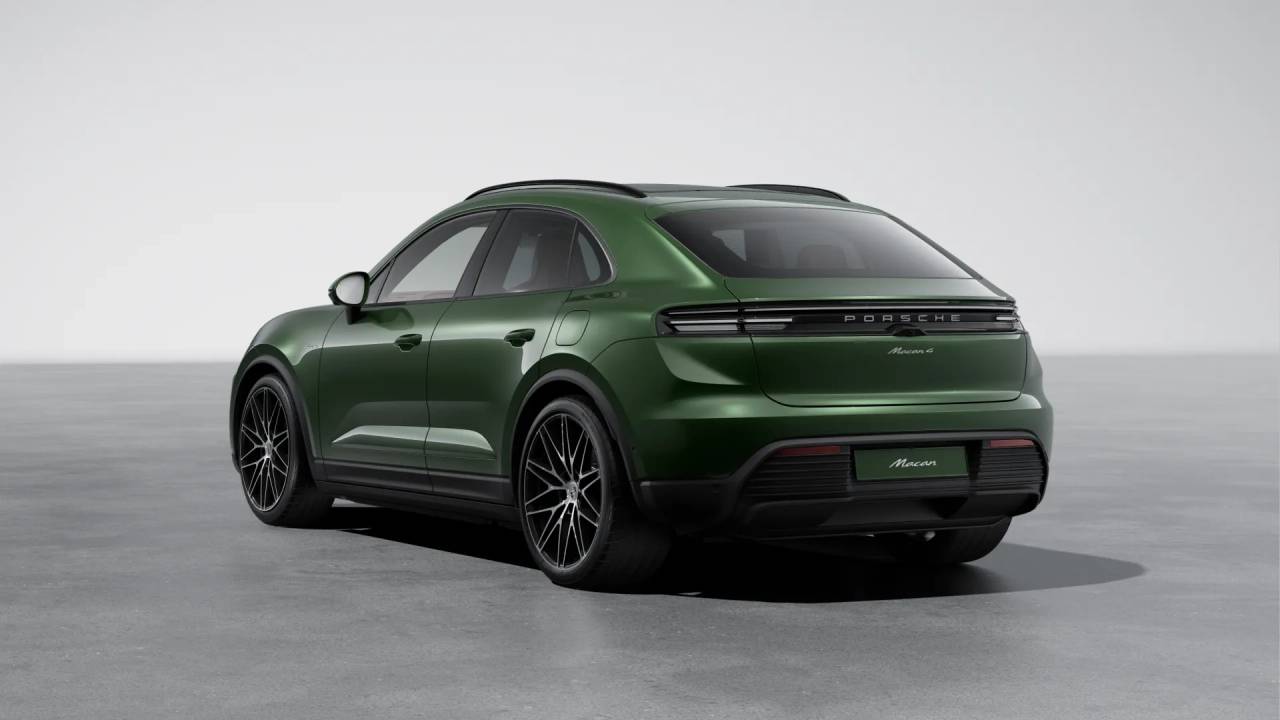 2025 Porsche Macan Electric 4 photo 3