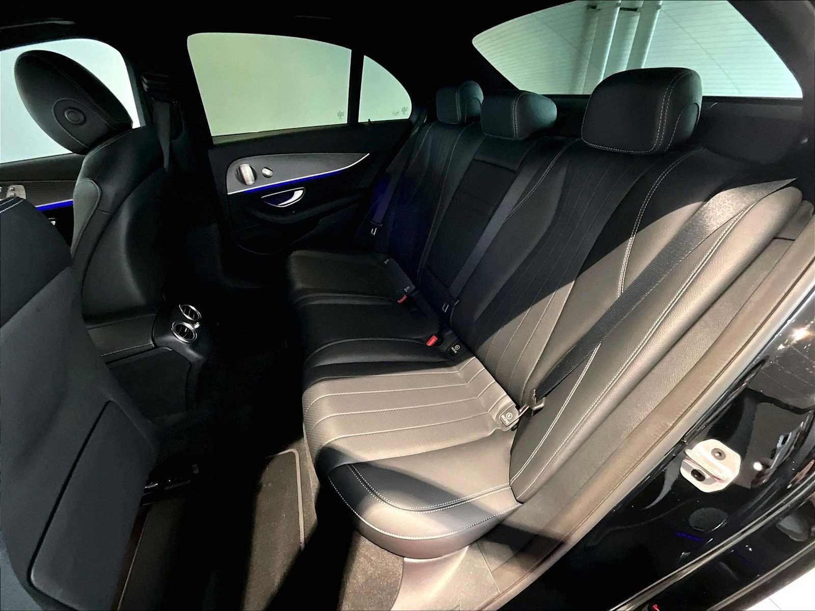 2022 Mercedes-Benz E-Class E350 - Photo 28