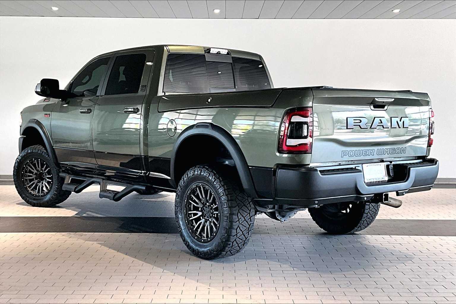 2021 Ram 2500 Power Wagon photo 3