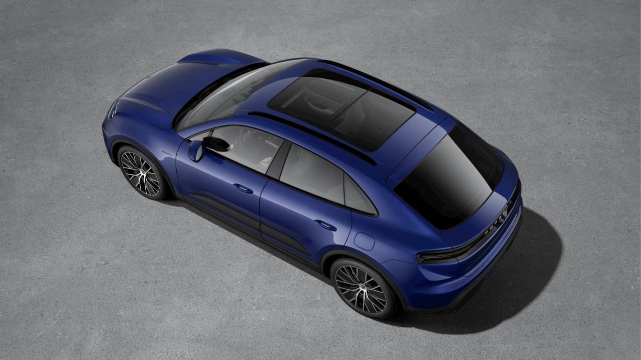 2026 Porsche Macan 4 Electric photo 4