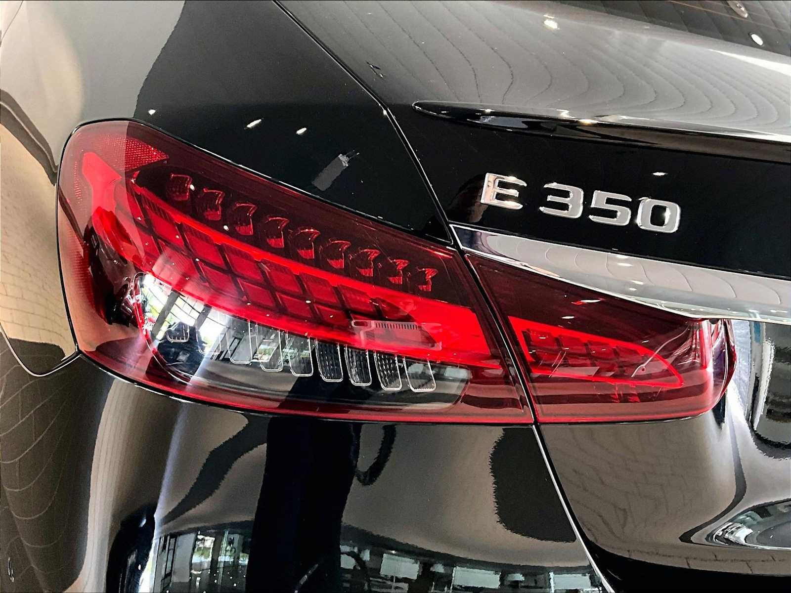 2022 Mercedes-Benz E-Class E350 - Photo 31