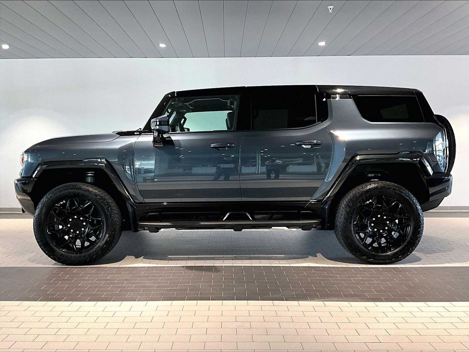 Used 2025 GMC HUMMER EV 3X with VIN 1GKT0RDC1SU116071 for sale in Sacramento, CA