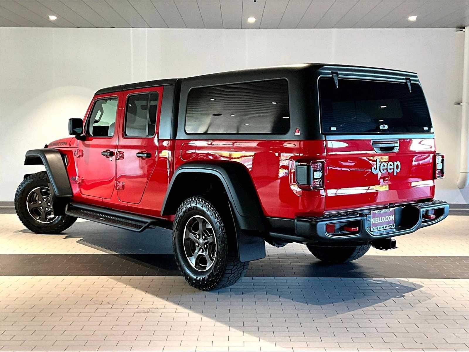 2021 Jeep Gladiator Rubicon 4x4 photo 2