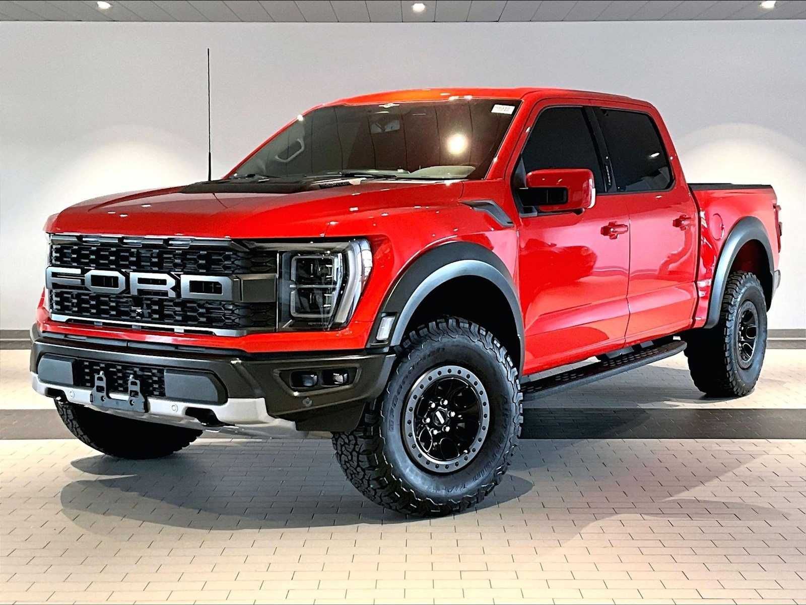 2023 Ford F-150 Raptor 4x4 SuperCrew 5-1/2 Box's photo