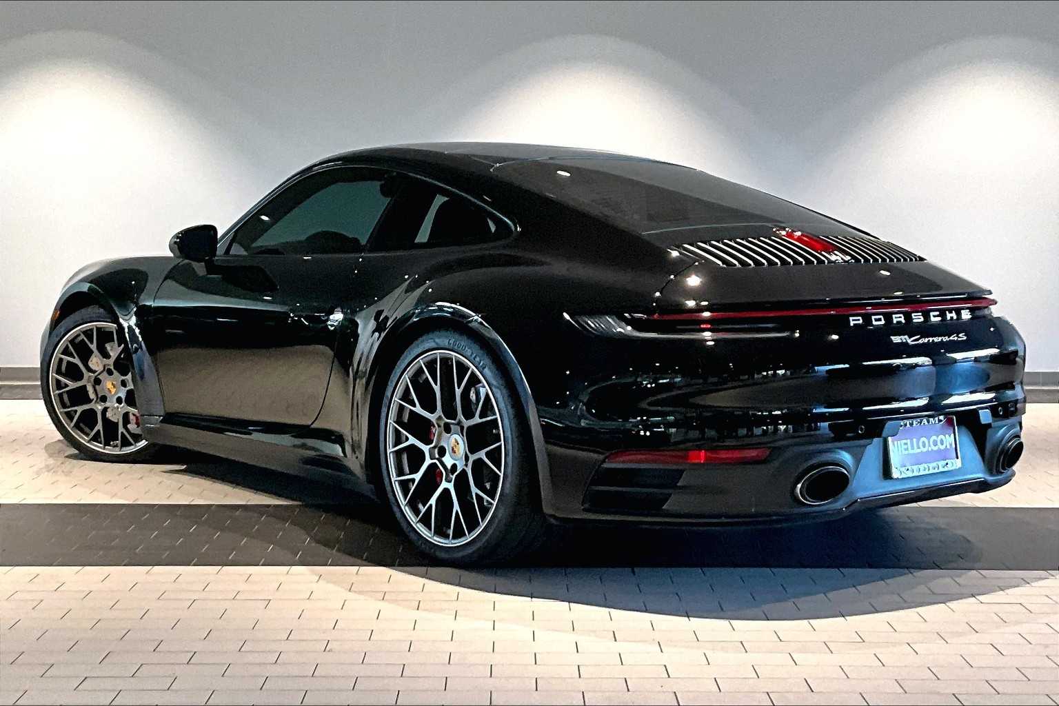 2021 Porsche 911 4S photo 3