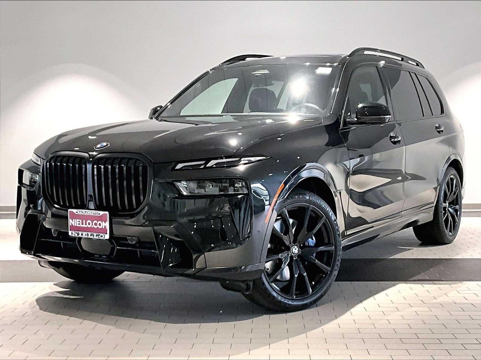 2024 BMW X7 40i's photo