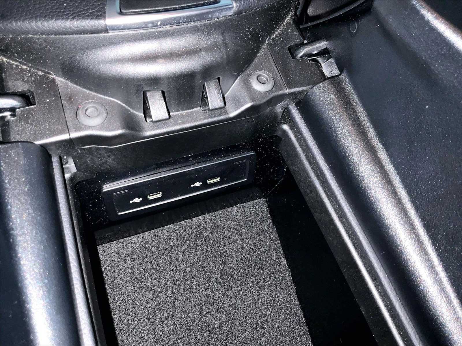 2022 Mercedes-Benz E-Class E350 - Photo 34