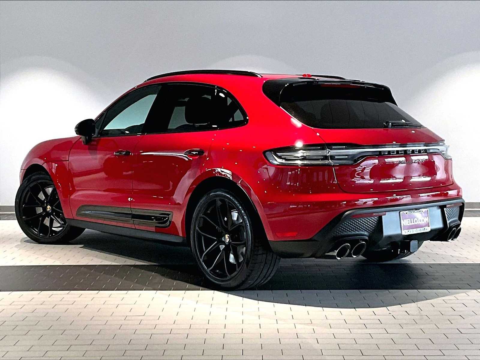 2026 Porsche Macan GTS photo 3