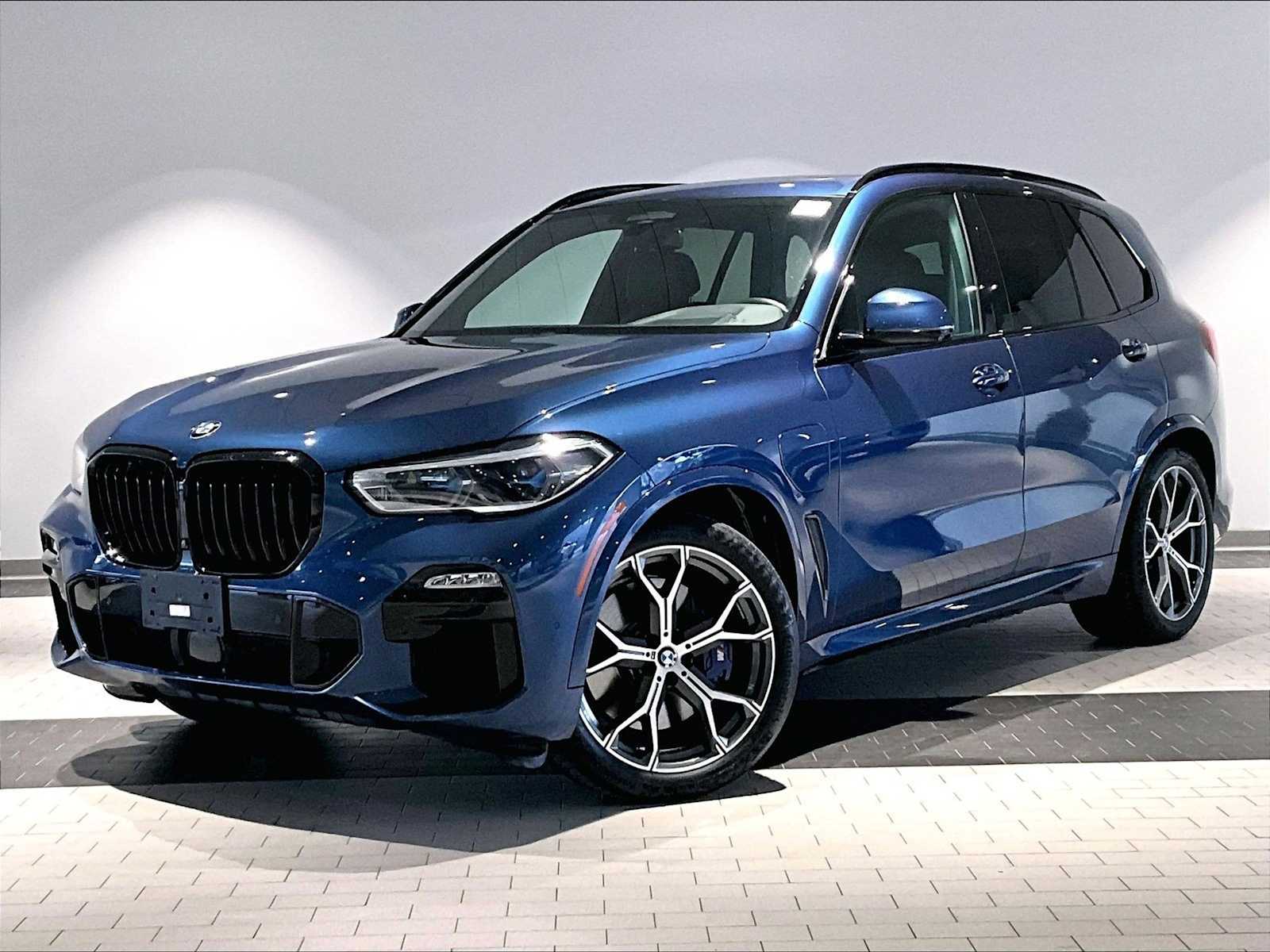 2021 BMW X5 45e's photo
