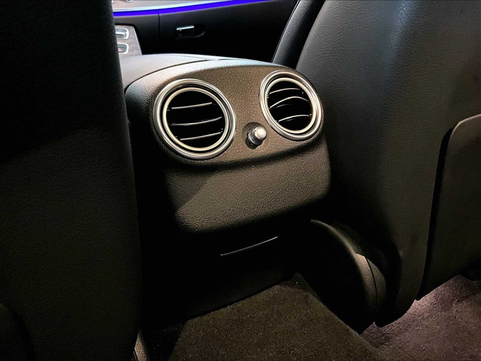 2022 Mercedes-Benz E-Class E350 - Photo 27
