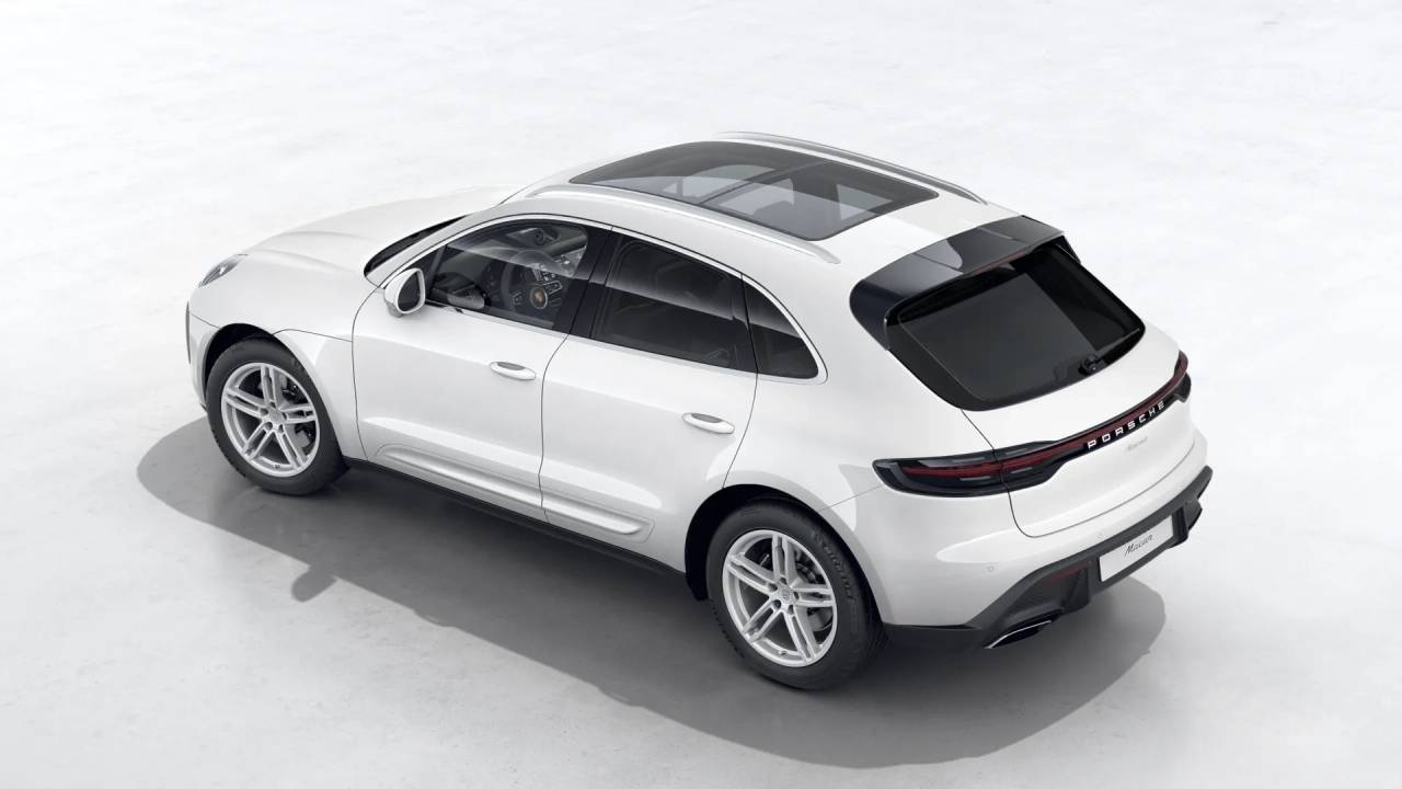 2026 Porsche Macan T photo 4