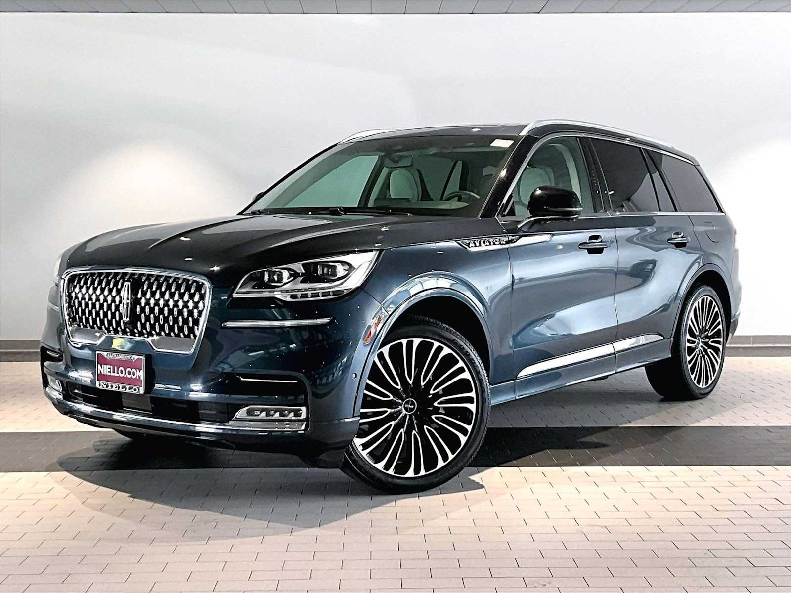 2024 Lincoln Aviator Black Label AWD's photo