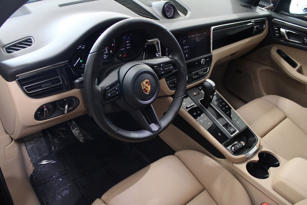 New 2026 Porsche Macan SUV