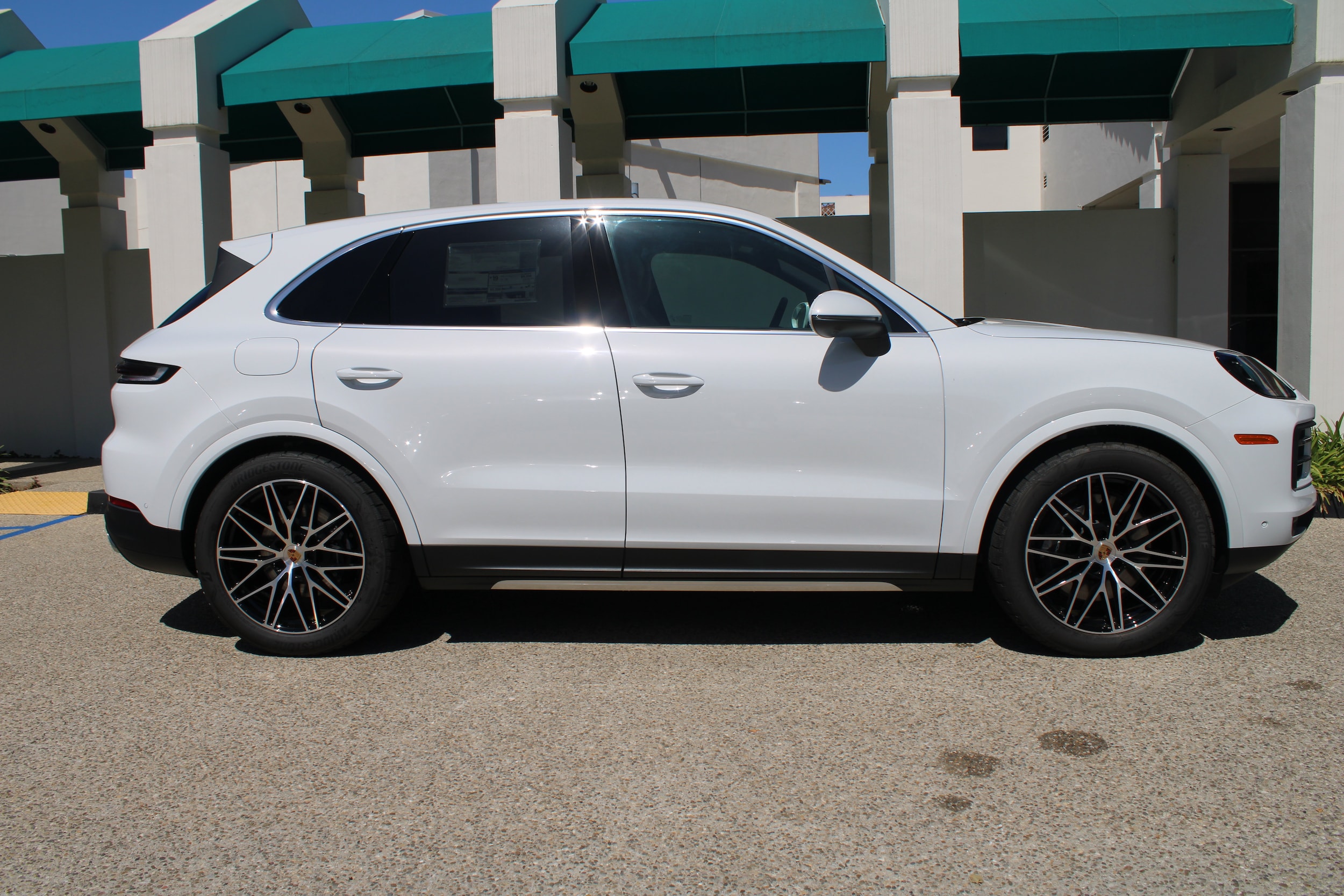 2026 Porsche Cayenne Base - Photo 8