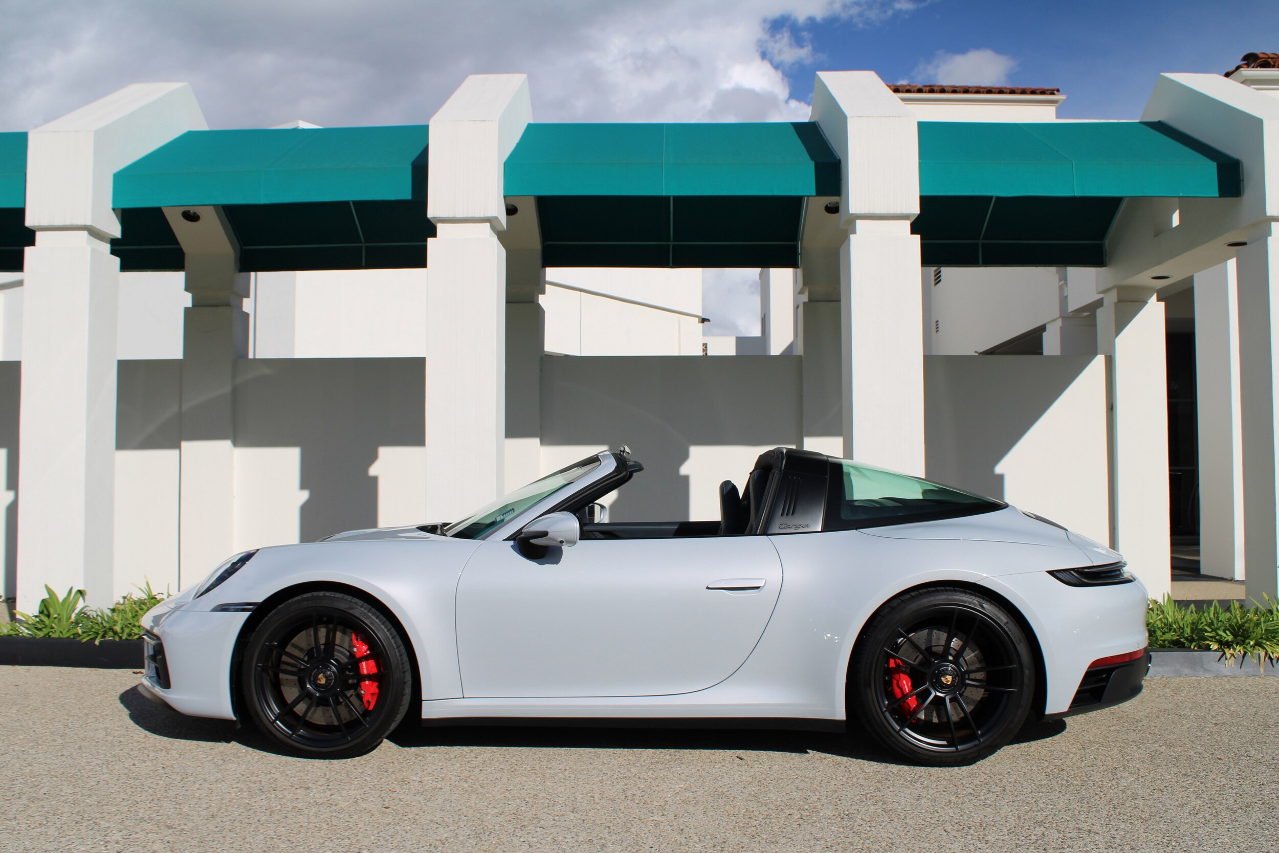 2023 Porsche 911 Targa 4 GTS photo 2