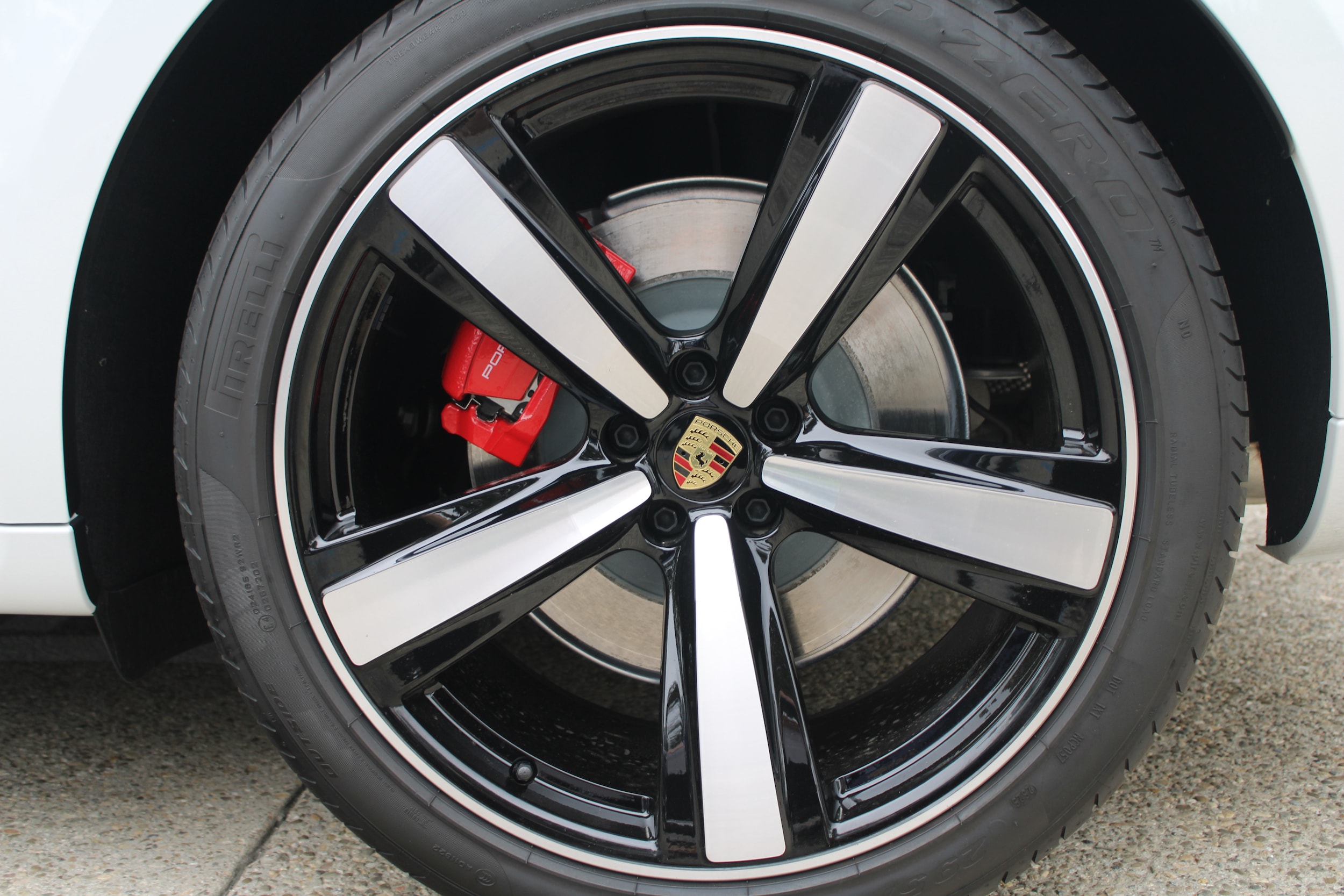 2026 Porsche Macan GTS - Photo 15