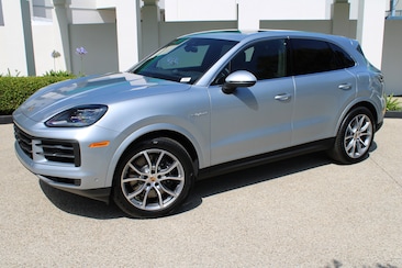 2025 Porsche Cayenne E-Hybrid SUV