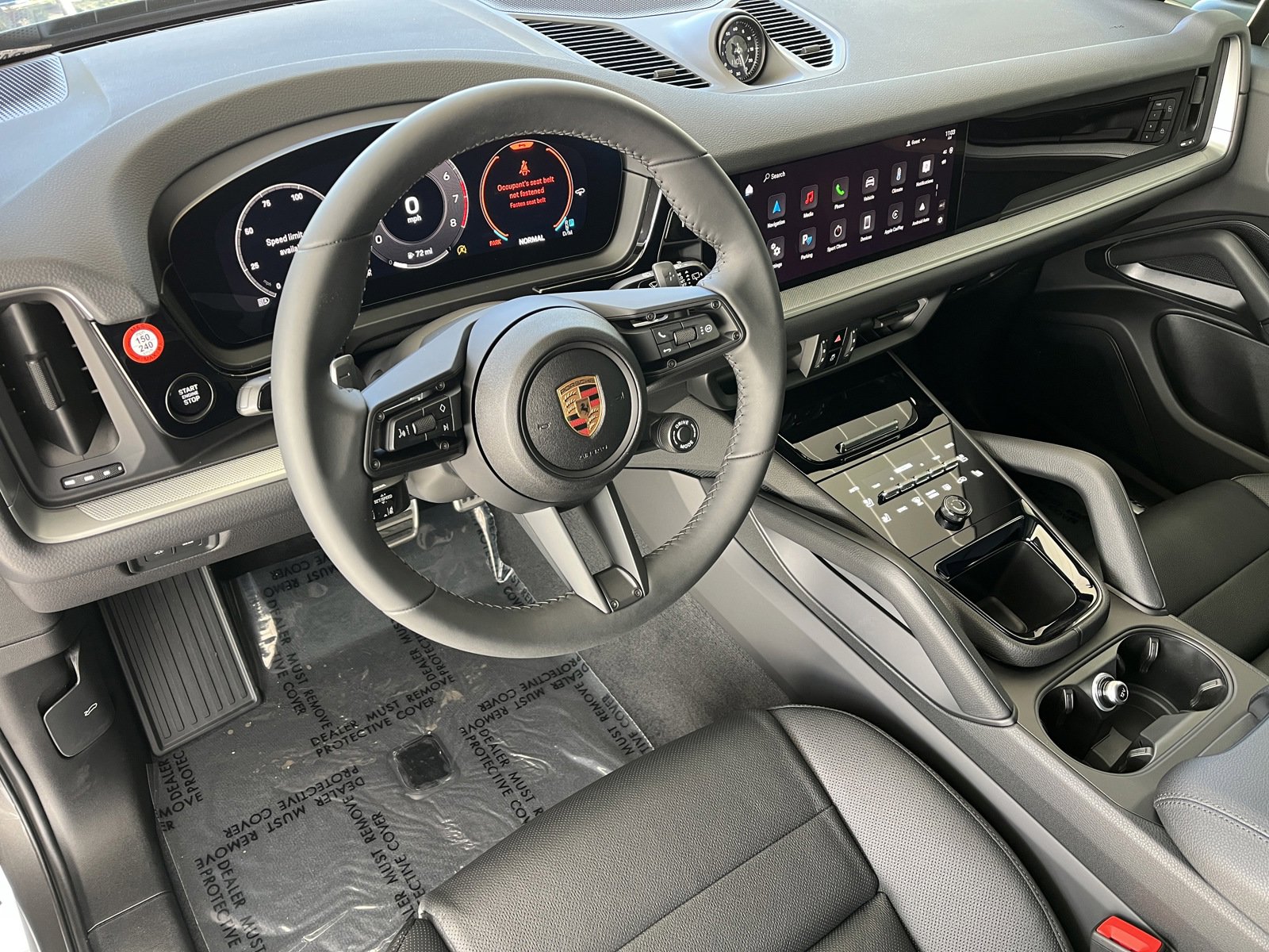 2025 Porsche Cayenne photo 4