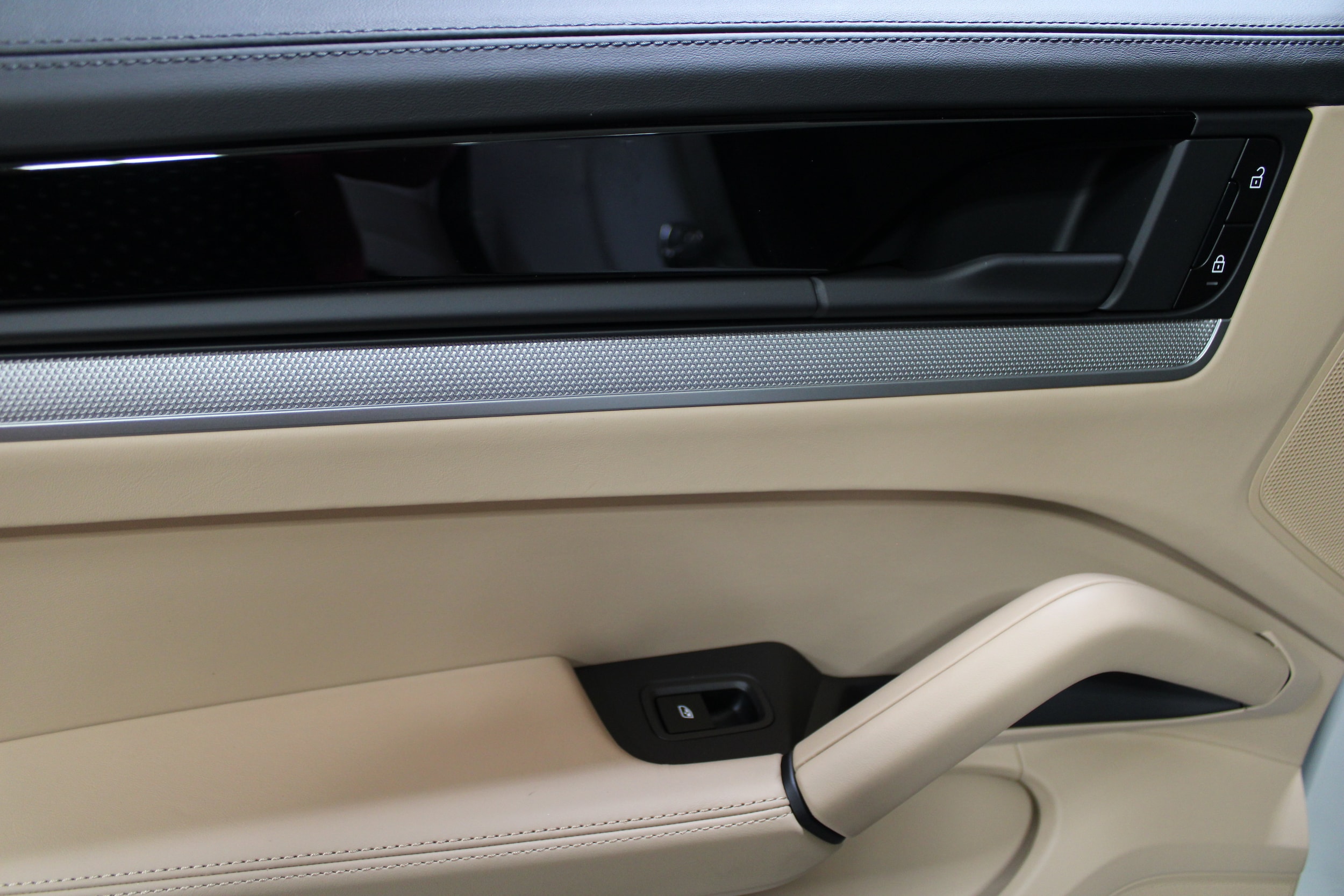 2026 Porsche Cayenne Base - Photo 22