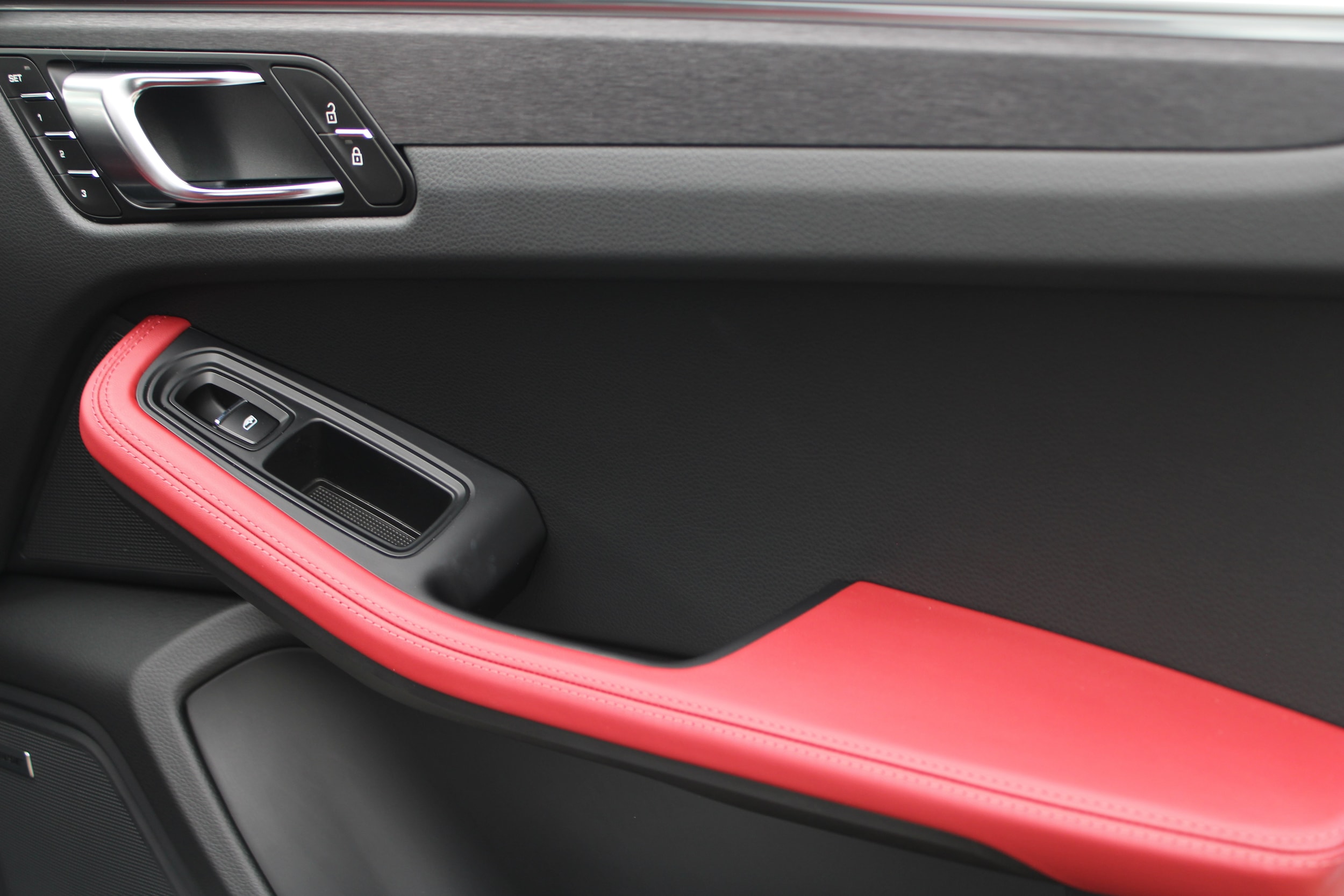 2026 Porsche Macan GTS - Photo 28
