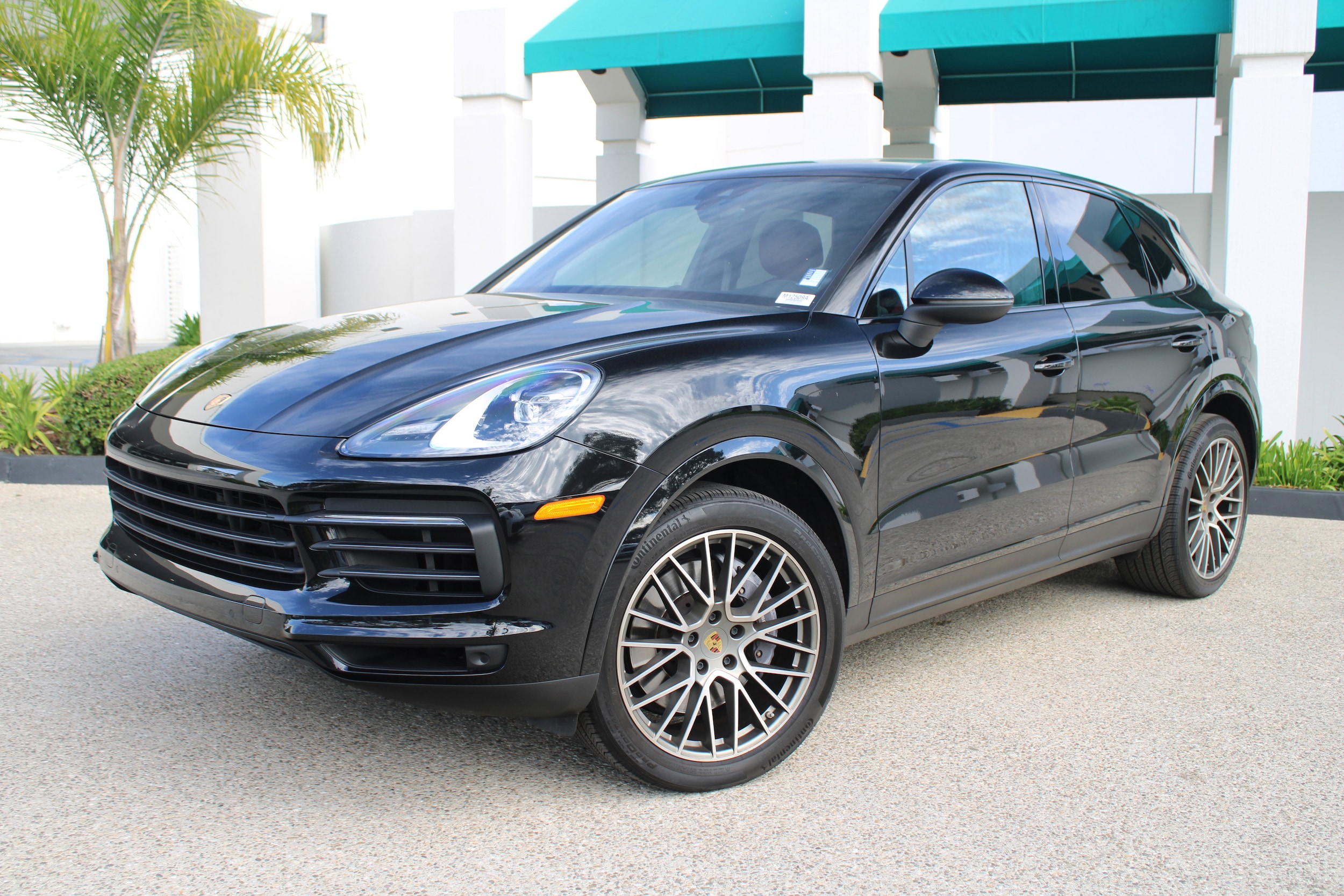 2023 Porsche Cayenne Base