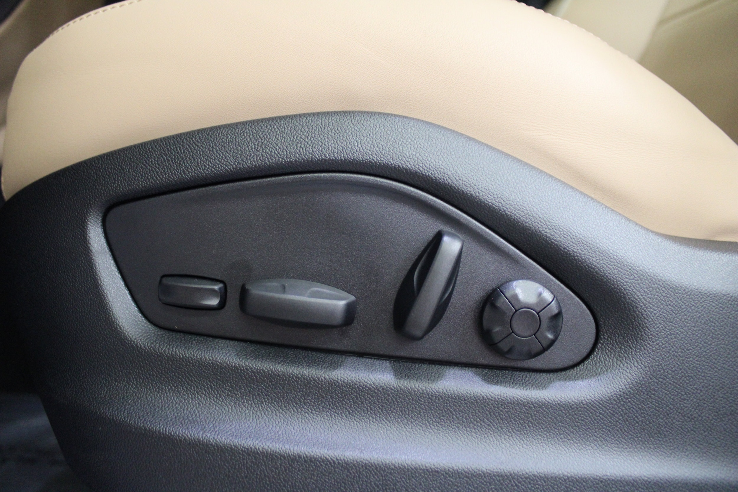 2026 Porsche Cayenne Base - Photo 21