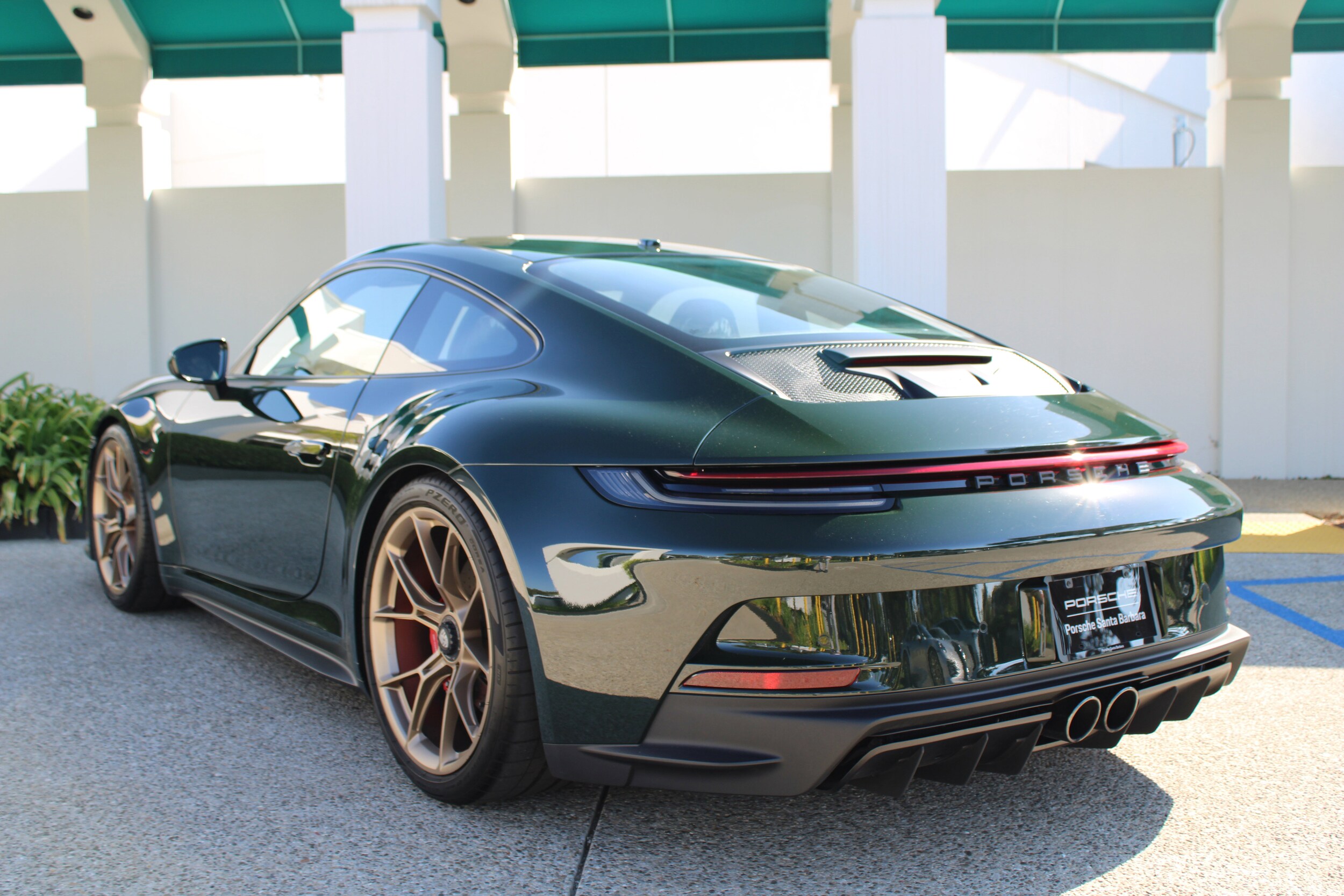 2022 Porsche 911 GT3 Touring photo 3