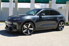 2025 Porsche Macan Electric Turbo SUV