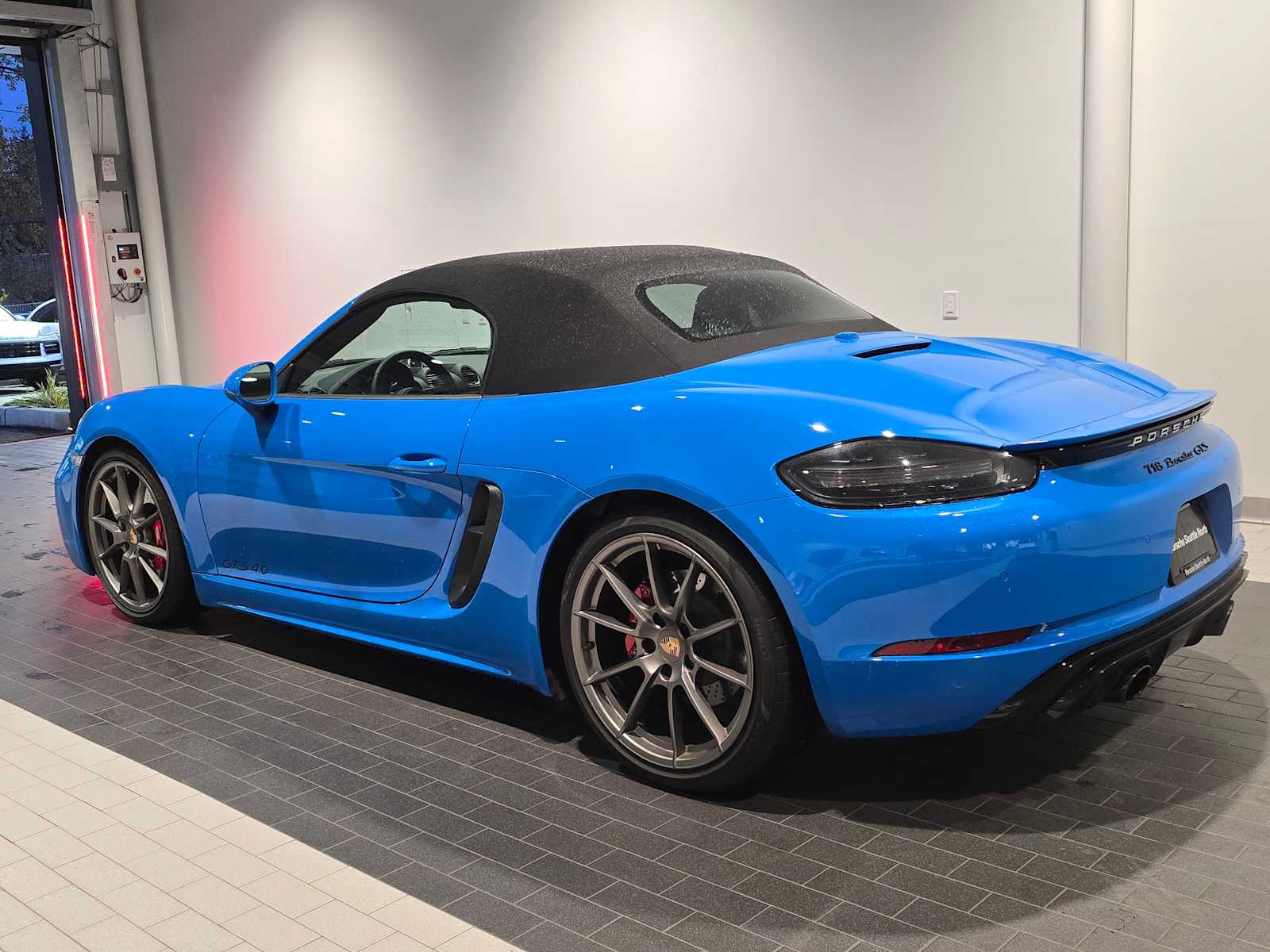 2024 Porsche Boxster GTS 4.0 photo 3