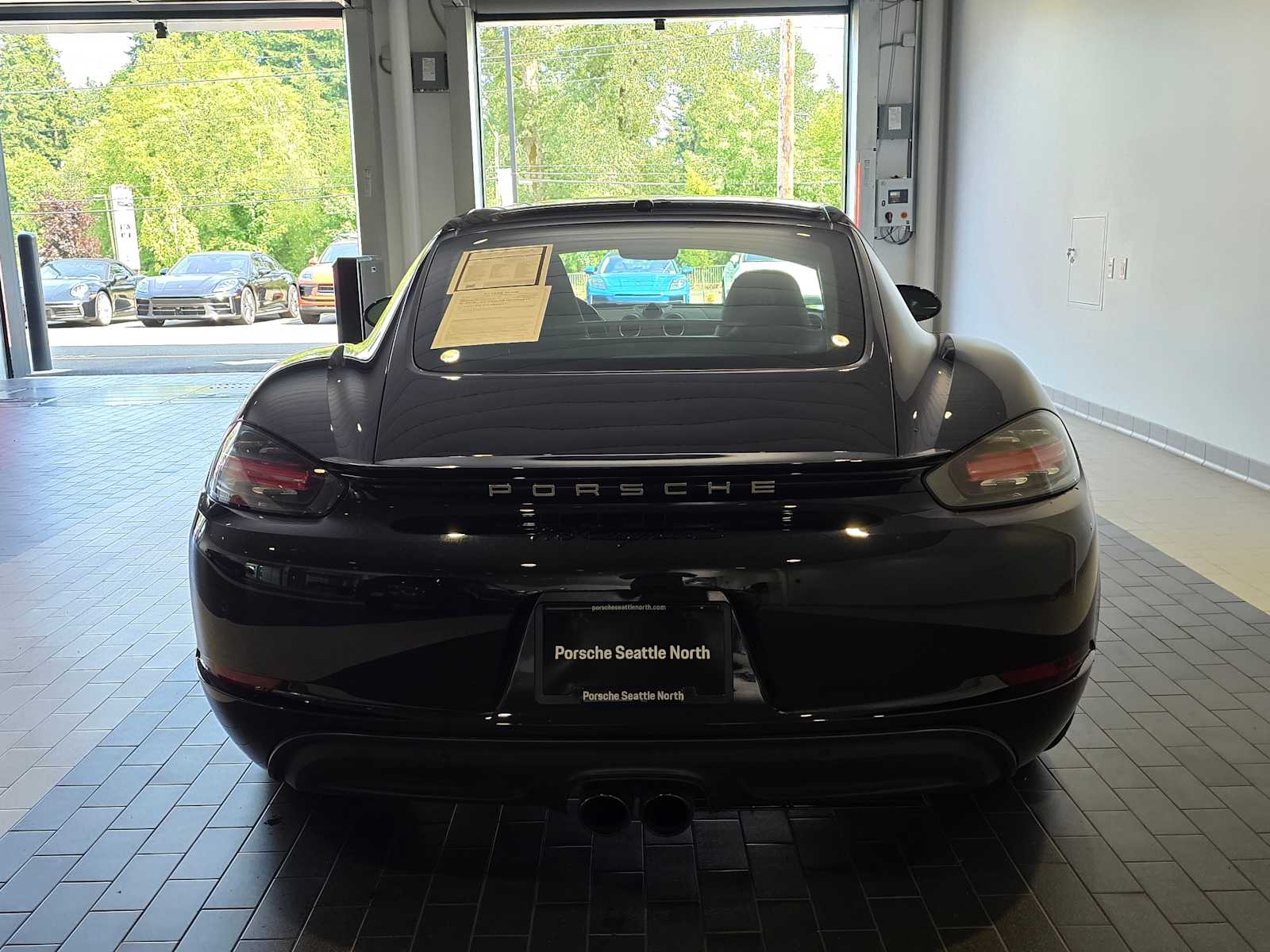 2025 Porsche Cayman S photo 4