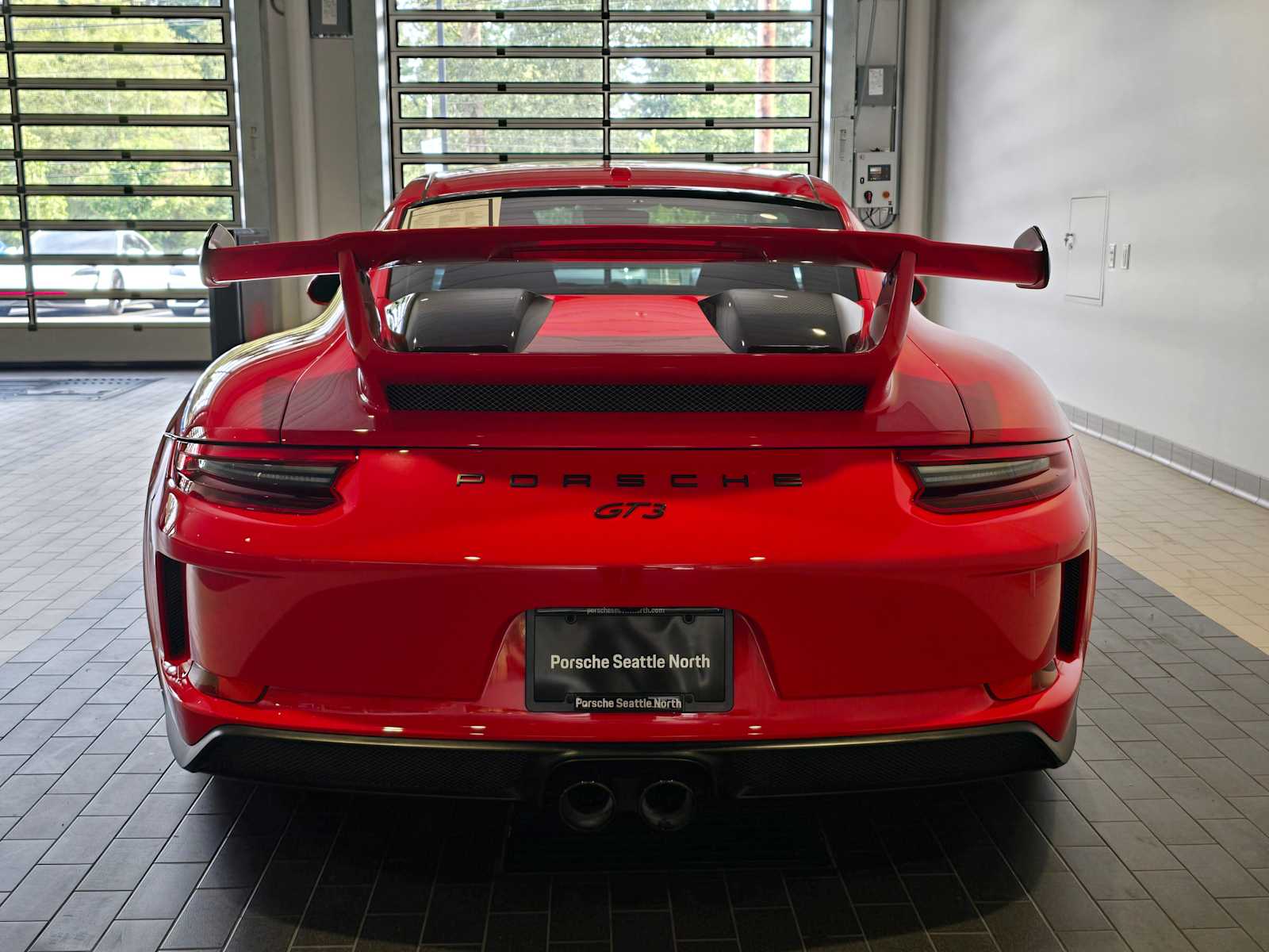 2018 Porsche 911 GT3 Coupe photo 4