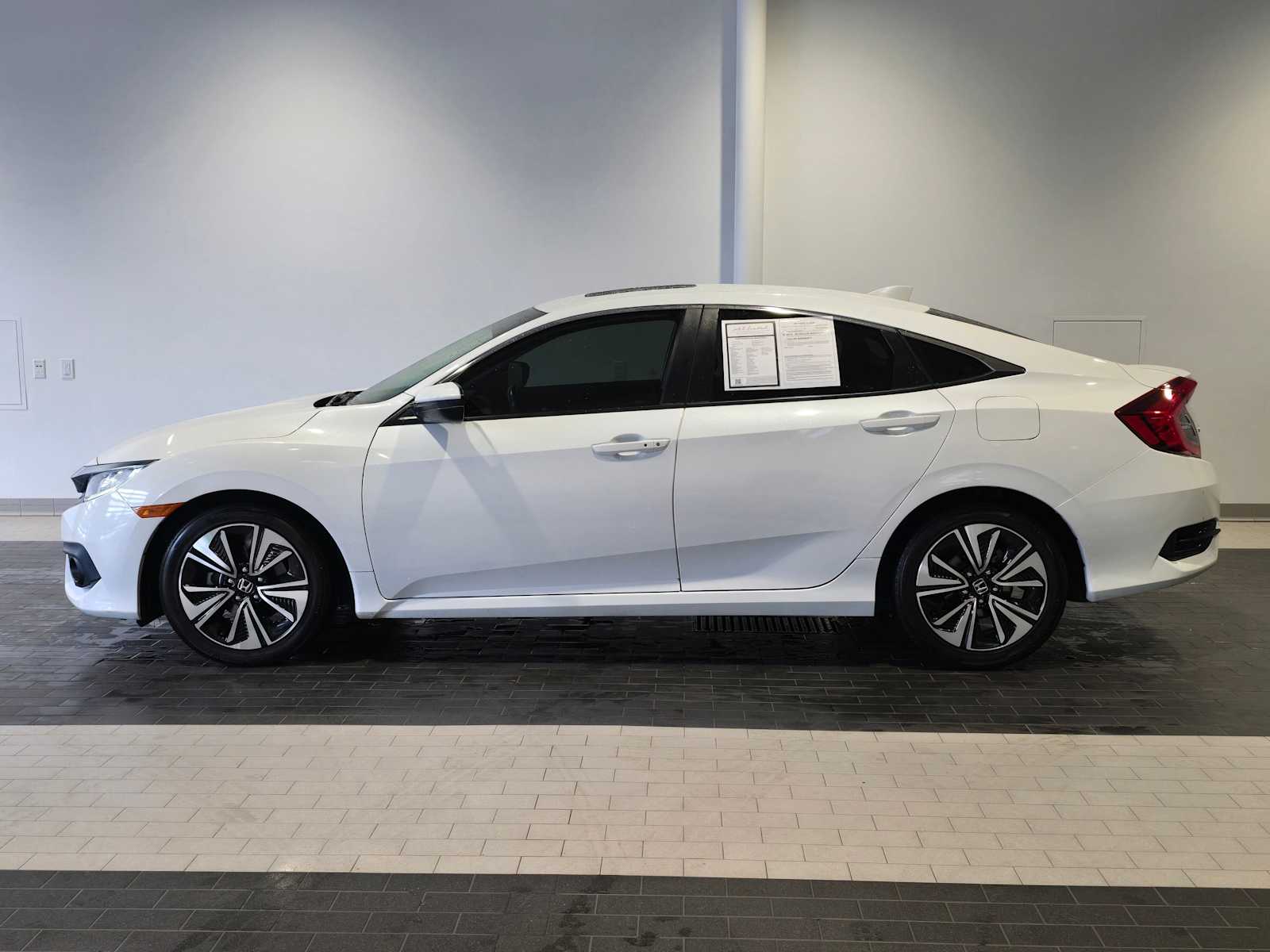 2016 Honda Civic EX-L photo 2