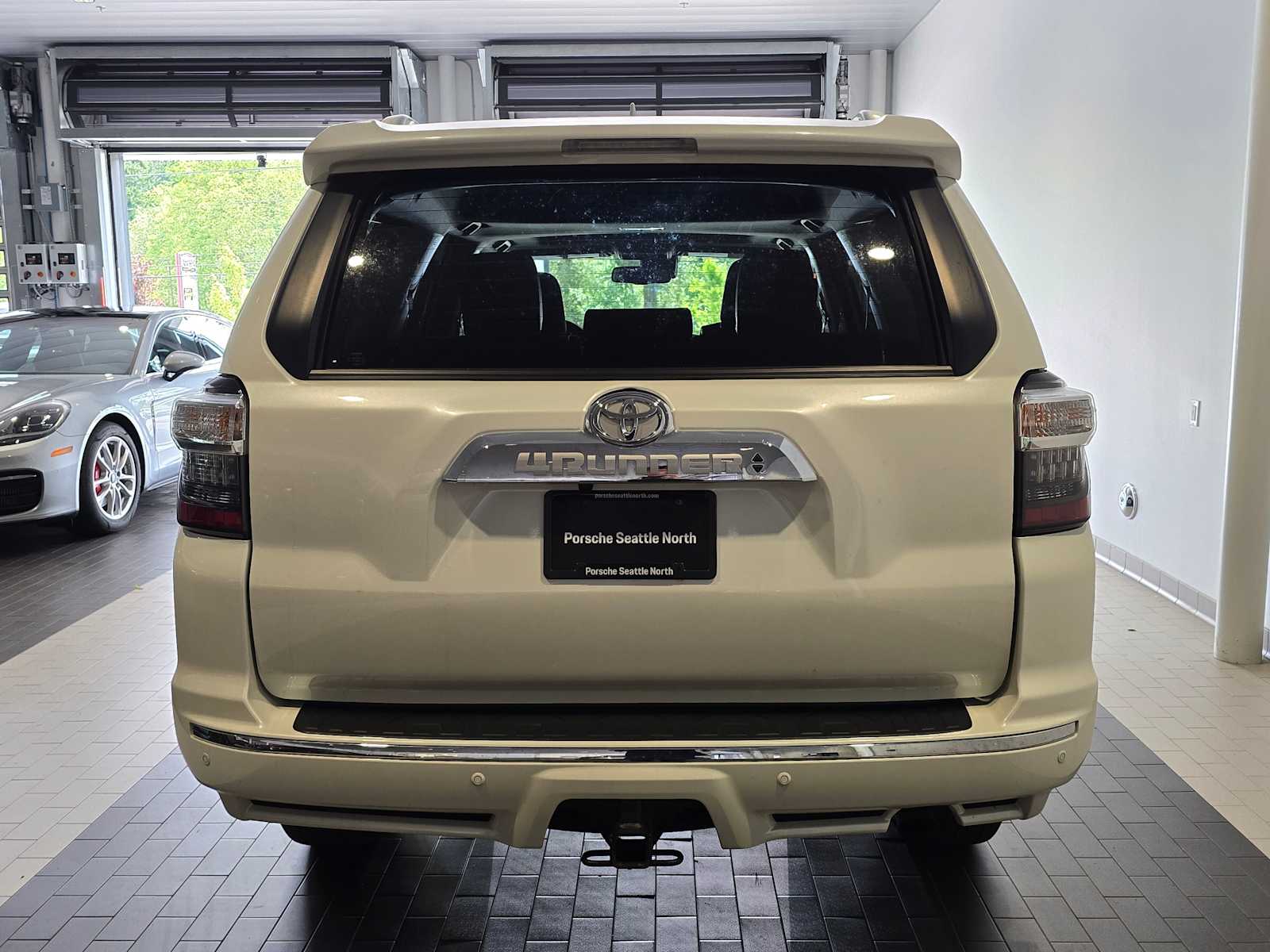 2023 Toyota 4Runner Limited 4WD photo 4