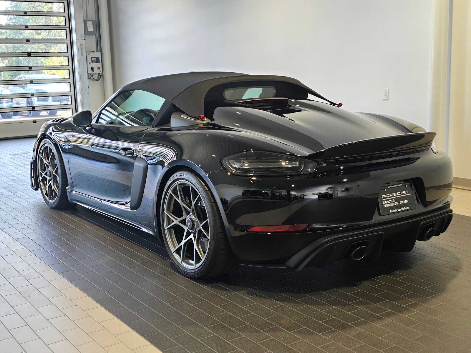 2025 Porsche Boxster Spyder photo 3