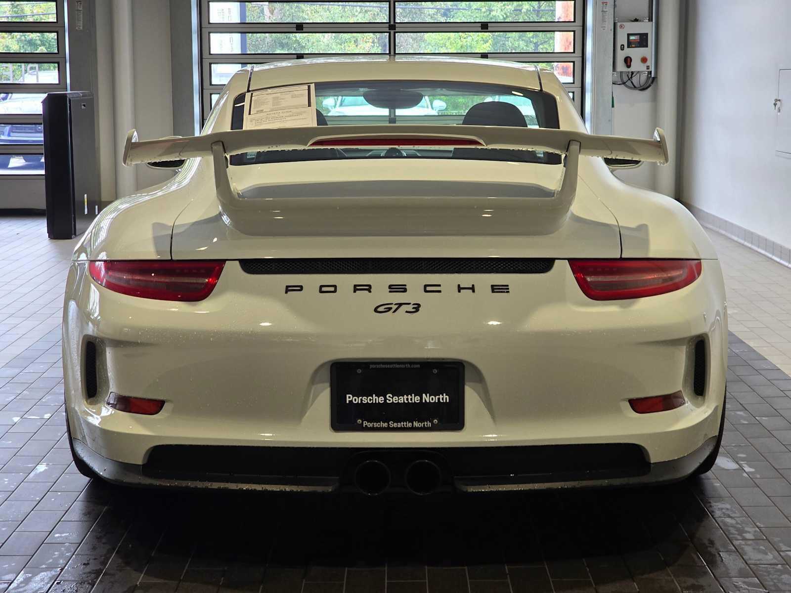 2015 Porsche 911 GT3 Coupe photo 4
