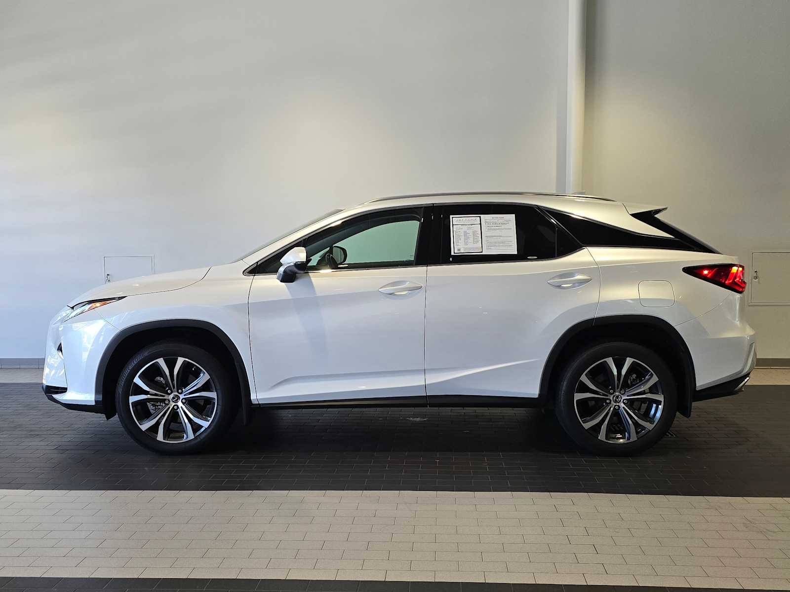 2019 Lexus RX 350 F SPORT photo 2