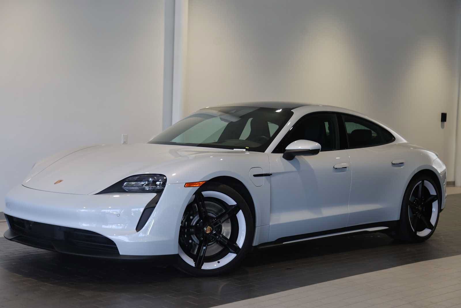 2024 Porsche Taycan