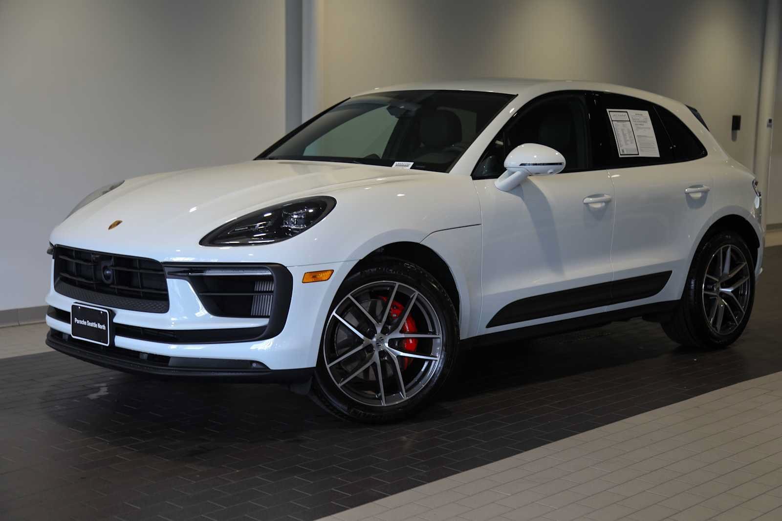 2025 Porsche Macan S