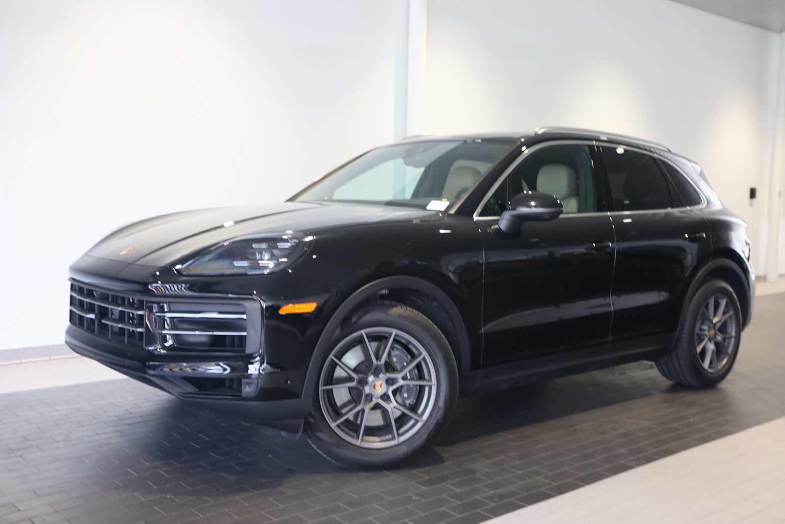 2025 Porsche Cayenne Base
